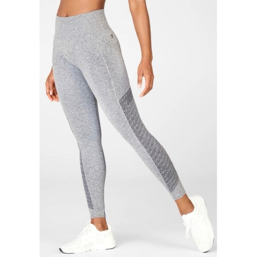 FABLETICS Gray Heather Sync Seamless High Waisted 7/8 Active Gym Leggings Size M